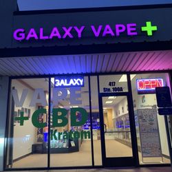 Galaxy Vape + Lubbock - Store front