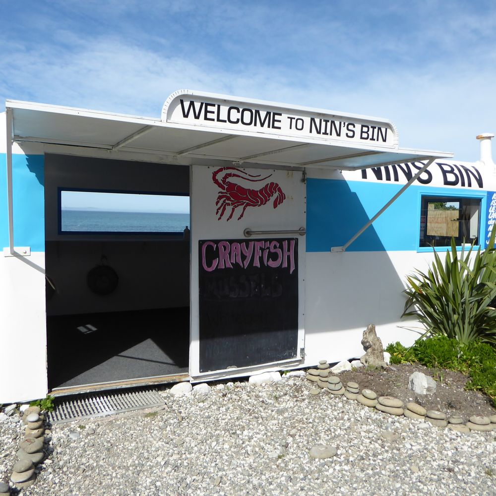Nin's Bin - Food Trucks Near Me - Kaikoura, CAN