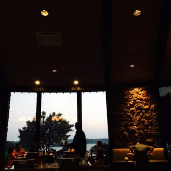 HK's Restaurant and Bar - Steakhouses Near Me - Lake Ozark, Missouri