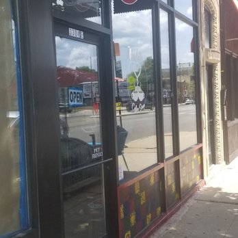 MeLatte Coffee Shop - Coffee & Tea Near Me - Chicago, Illinois