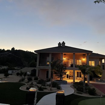 Temecula Hilltop - Vacation Rentals Near Me - Temecula, California
