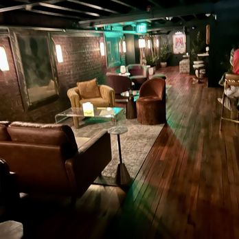 Delancey Tavern - Mezzanine Lounge - American Near Me - Durham, North Carolina