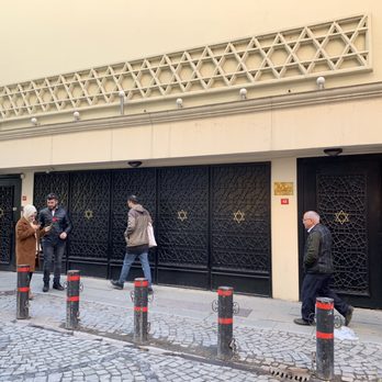 Neve Şalom Sinagogu - Neve Shalom Synagogue in Istanbul - Landmarks & Historical Buildings Near Me - Istanbul, 34