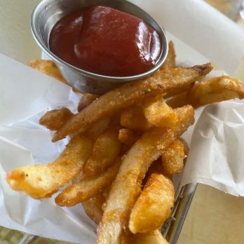 Castaway Cafe - American Near Me - Lahaina, Hawaii