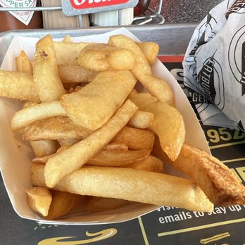 Fatburger & Buffalo's Express - Fat fries, crispy and delicious - Fast Food Near Me - Issaquah, Washington Fatburger & Buffalo's Express - Fat fries, crispy and delicious - Fast Food Near Me - Issaquah, Washington