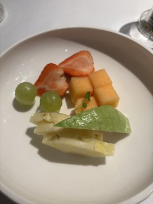 Tien Hsiang Lo by null