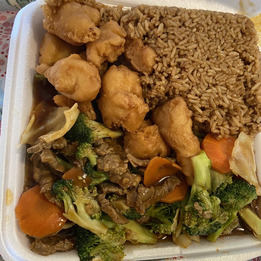 General Wok - Beef and broccoli  fried rice fried chicken - Chinese Near Me - Channelview, Texas