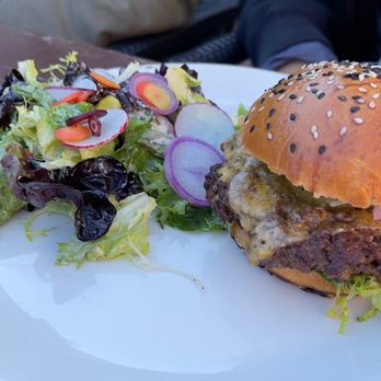 peasants FEAST - Lil feast (smash burger) - American Near Me - Solvang, California