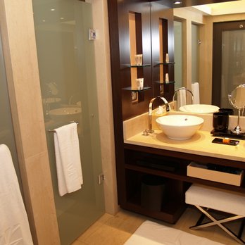 Valiant Glass Service - Bathroom Mirror - Glass & Mirrors Near Me - Banksmeadow, NSW Valiant Glass Service - Bathroom Mirror - Glass & Mirrors Near Me - Banksmeadow, NSW