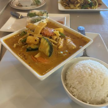 i Thai Bistro - Mango curry - Thai Near Me - Phoenix, Arizona