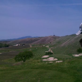 The Course At Wente Vineyards - Par 3, #9 - Golf Near Me - Livermore, California The Course At Wente Vineyards - Par 3, #9 - Golf Near Me - Livermore, California