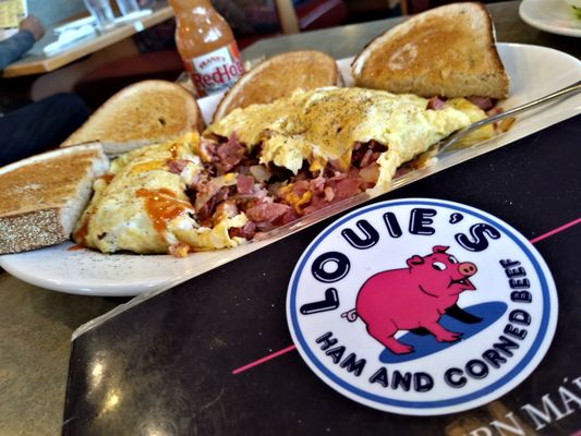 Louie's Ham & Corned Beef by null