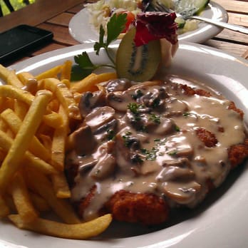 Dalmatien-Grill - Achtung: Das nennt sich kleines Schnitzel :) - Serbo Croatian Near Me - Königswinter, NW