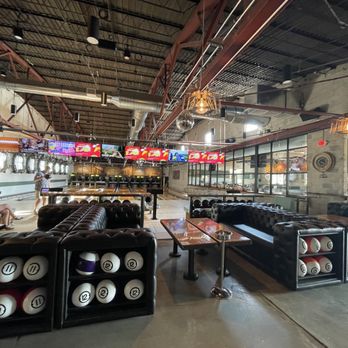 Primrose Lanes - The 8 lanes - Bowling Near Me - Orlando, Florida