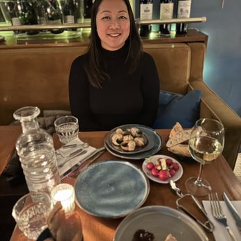 Les Demoiselles - Bistros Near Me - Paris, 75 Les Demoiselles - Bistros Near Me - Paris, 75