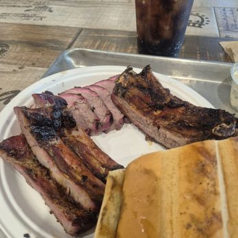 Best BBQ Santa Barbara - Three meats - Barbeque Near Me - Santa Barbara, California Best BBQ Santa Barbara - Three meats - Barbeque Near Me - Santa Barbara, California