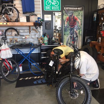 Ebikes Hawaii - Thank you Roy and rob for the slappin the rack on back - Bikes Near Me - Honolulu, Hawaii Ebikes Hawaii - Thank you Roy and rob for the slappin the rack on back - Bikes Near Me - Honolulu, Hawaii