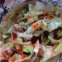 LAS COMADRES - Chicken taco - easy cheese and sour cream, hot