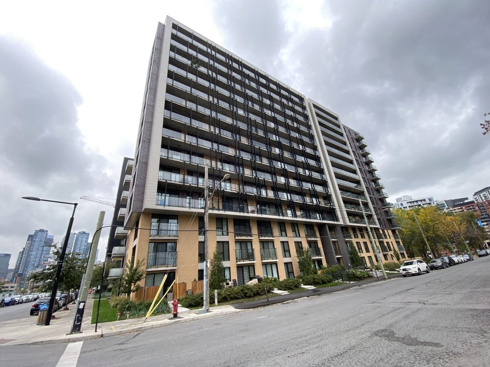 INSPEXIA Updated August 2024 43 Blvd Samson, Laval, Quebec Home