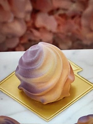 Champagne Poetry Patisserie by null