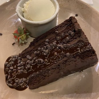 Birch Bar - Chocolate cake with vanilla ice cream - Cocktail Bars Near Me - Boston, Massachusetts