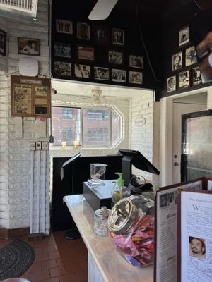 Florida Avenue Grill by null