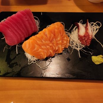 LA Sushi & Hibachi - Tuna and Salmon sashimi - Sushi Bars Near Me - El Paso, Texas LA Sushi & Hibachi - Tuna and Salmon sashimi - Sushi Bars Near Me - El Paso, Texas