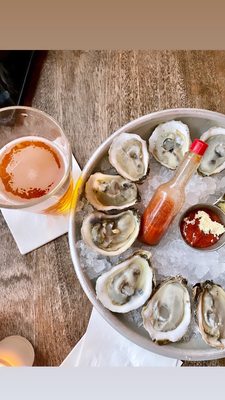 Ryleigh's Oyster by null