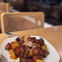 Chengdu Taste - Spare ribs with pineapple