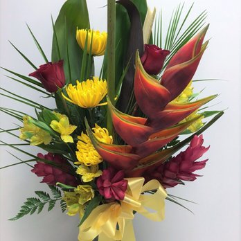 Roadrunner Florist - Five star ~ I wanted a special gift for a friend's Birthday; Tina put together this beautiful arrangement and delivered a perfect surprise. - Florists Near Me - Phoenix, Arizona Roadrunner Florist - Five star ~ I wanted a special gift for a friend's Birthday; Tina put together this beautiful arrangement and delivered a perfect surprise. - Florists Near Me - Phoenix, Arizona