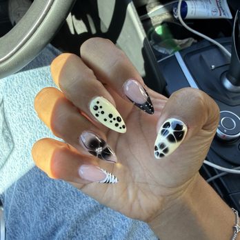 Red Persimmon Nail Spa - Nail Salons Near Me - Santa Clarita, California Red Persimmon Nail Spa - Nail Salons Near Me - Santa Clarita, California