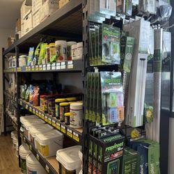 Hilo Grow Shop - Soluble fertilizers! Popular brands such as FoxFarm, Advanced Nutrients & Grow More!