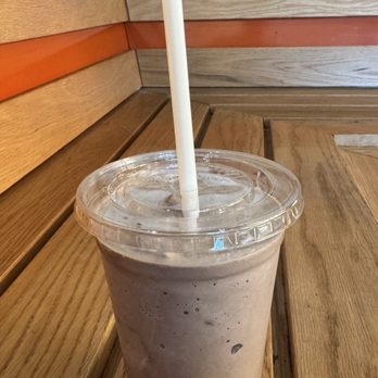 Smashburger - A very mediocre chocolate milkshake - Burgers Near Me - Peoria, Arizona