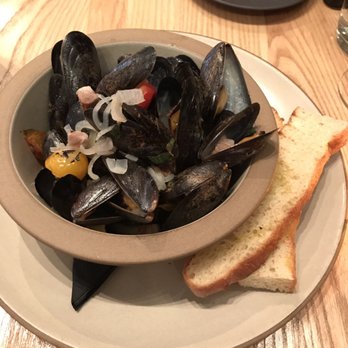 Cibo Trattoria - Salted Spring Islands Mussels - Italian Near Me - Vancouver, British Columbia