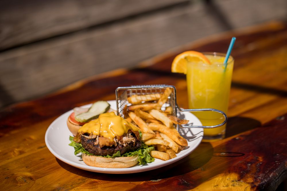 Mulligan's Grille in Historic Cottage Row