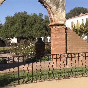 Mission San Luis Rey - Museums Near Me - Oceanside, California