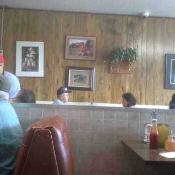 Jerry's Cafe - Here are the early birds. - New Mexican Cuisine Near Me - Gallup, New Mexico Jerry's Cafe - Here are the early birds. - New Mexican Cuisine Near Me - Gallup, New Mexico