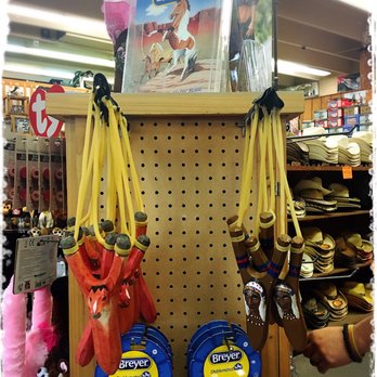 Sunset Feed & Supply - August 17th @ 12:30pm. Window shopping before our road trip. - Pet Stores Near Me - Miami, Florida