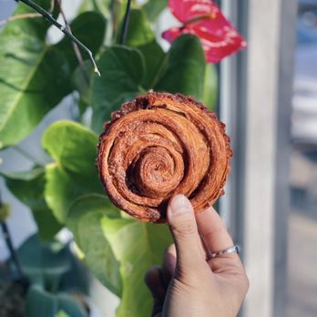 Fior di Latte - Cinnamon Croissant e - Cafes Near Me - Burnaby, British Columbia