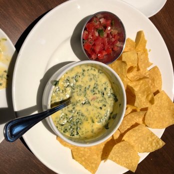 J. Alexander's - Mexico City Spinach Con Queso and chips - New American Near Me - Madison, Alabama