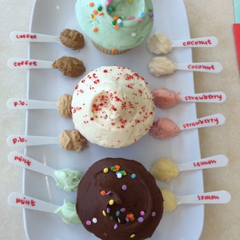 SusieCakes - Studio City - Tasting! - Bakeries Near Me - Studio City, California SusieCakes - Studio City - Tasting! - Bakeries Near Me - Studio City, California