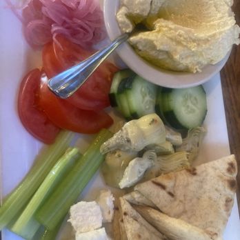 Rennie's Landing - Hummus Plate - New American Near Me - Eugene, Oregon