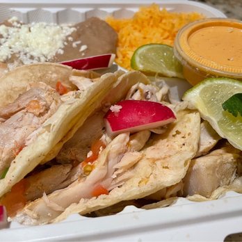 El Taco Borracho - Mahi Mahi fish tacos. May be the best fish tacos I've ever had. - Food Trucks Near Me - Lahaina, Hawaii El Taco Borracho - Mahi Mahi fish tacos. May be the best fish tacos I've ever had. - Food Trucks Near Me - Lahaina, Hawaii