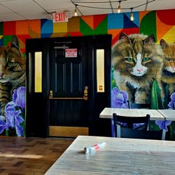 Restaurant 198 - Cat mural