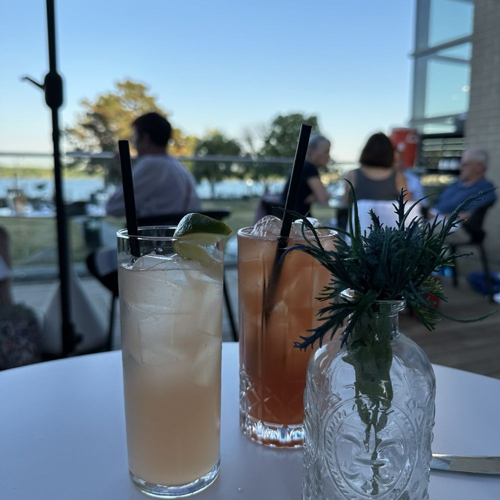 Hummingbird Bar & Kitchen - New American Near Me - Alexandria, Virginia Hummingbird Bar & Kitchen - New American Near Me - Alexandria, Virginia