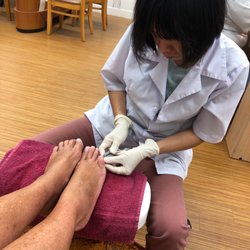 Regal Nails - Gentle pedicure