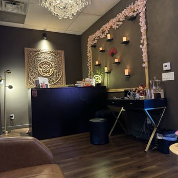 Aroma HeadSpa - Reception area - Skin Care Near Me - Costa Mesa, California