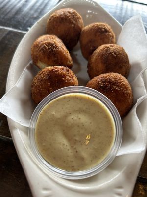 Plank's Bier Garten by null