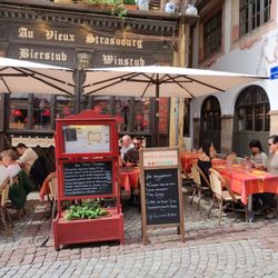 Au Vieux Strasbourg - Outside seating