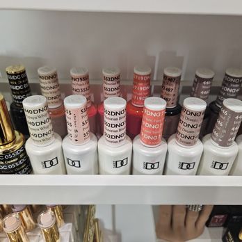 De Colores Nail Bar - More polish - Nail Salons Near Me - Fullerton, California